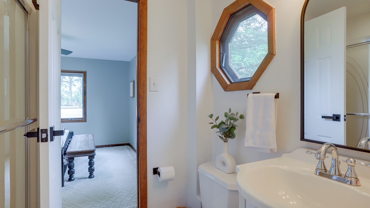 Photo of Bathroom in Sister Lakes