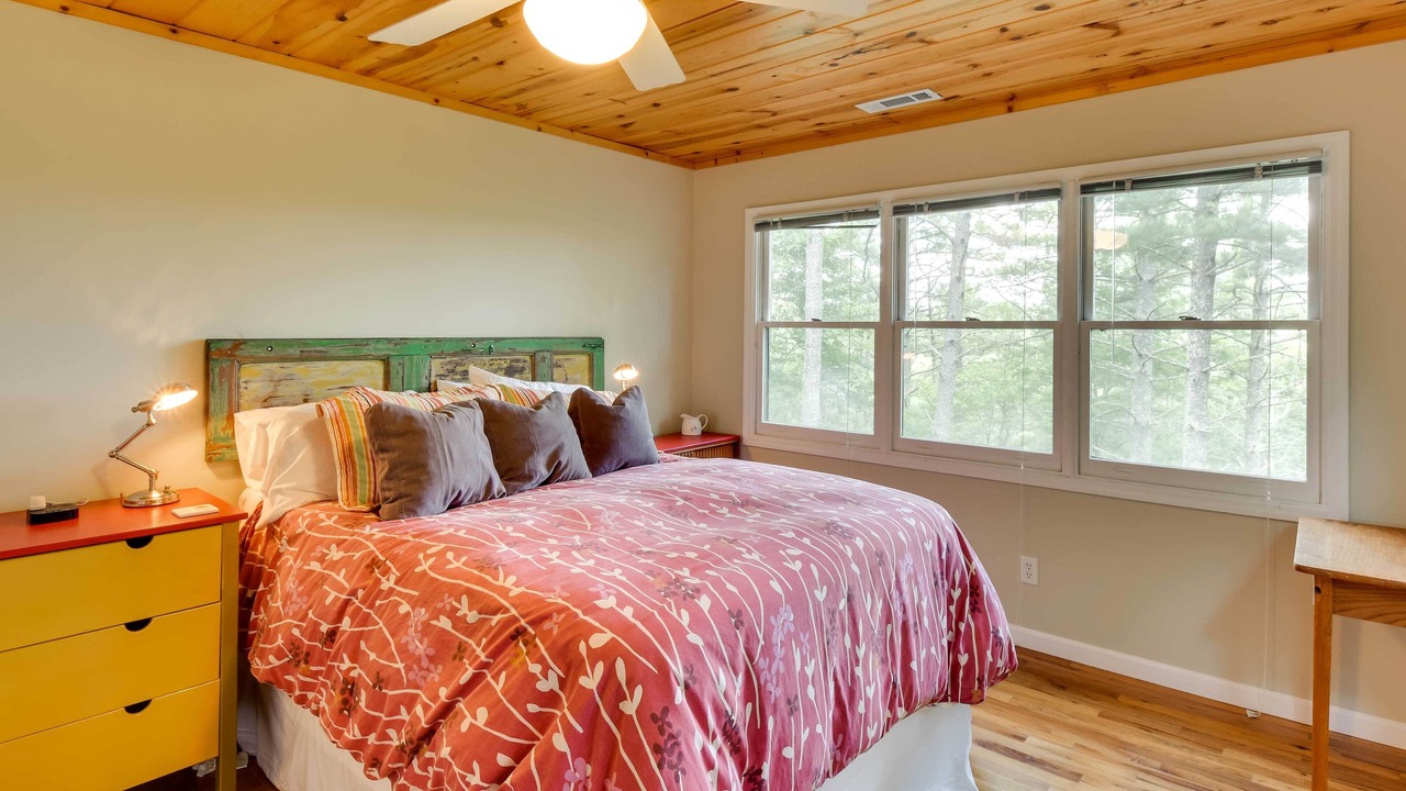 Photo of Bedroom in Wiley