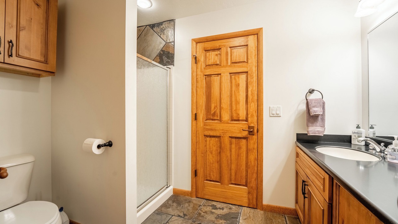 Photo of Bathroom in Rapelje