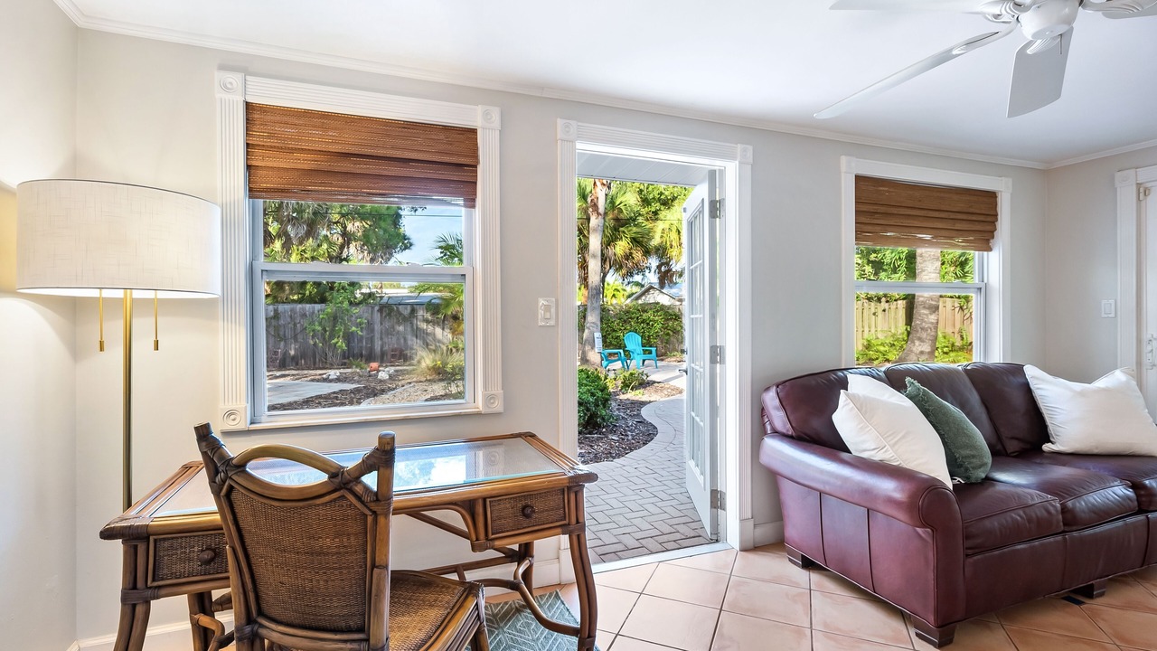Photo of Livingroom in Arlington Park