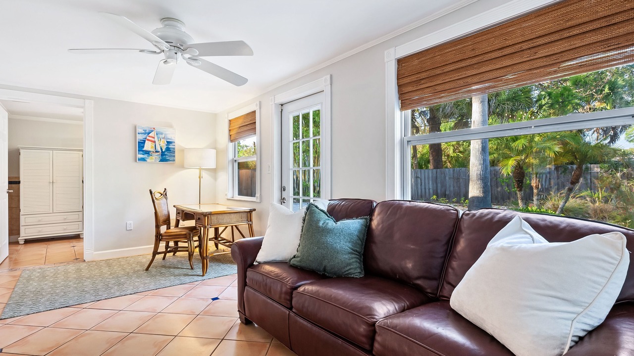 Photo of Livingroom in Arlington Park