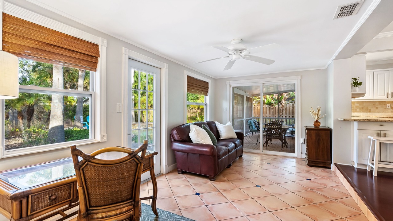 Photo of Livingroom in Arlington Park
