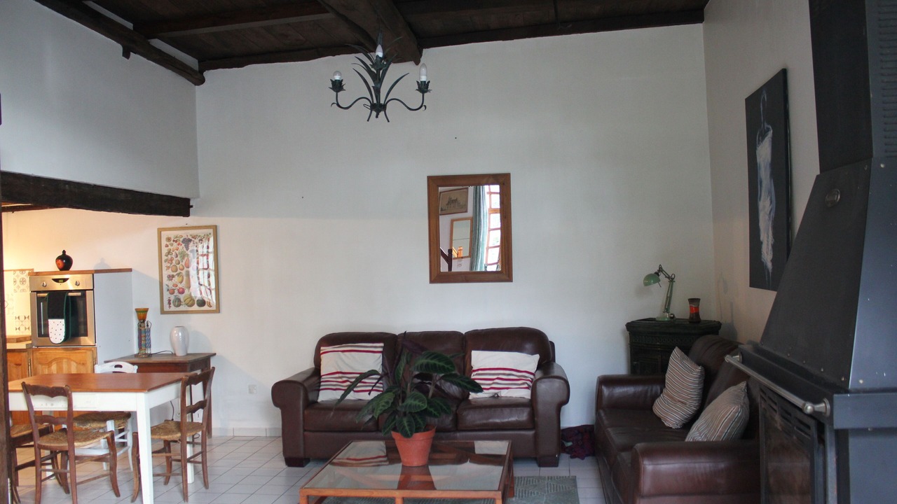 Photo of Livingroom in Les Loges-Marchis