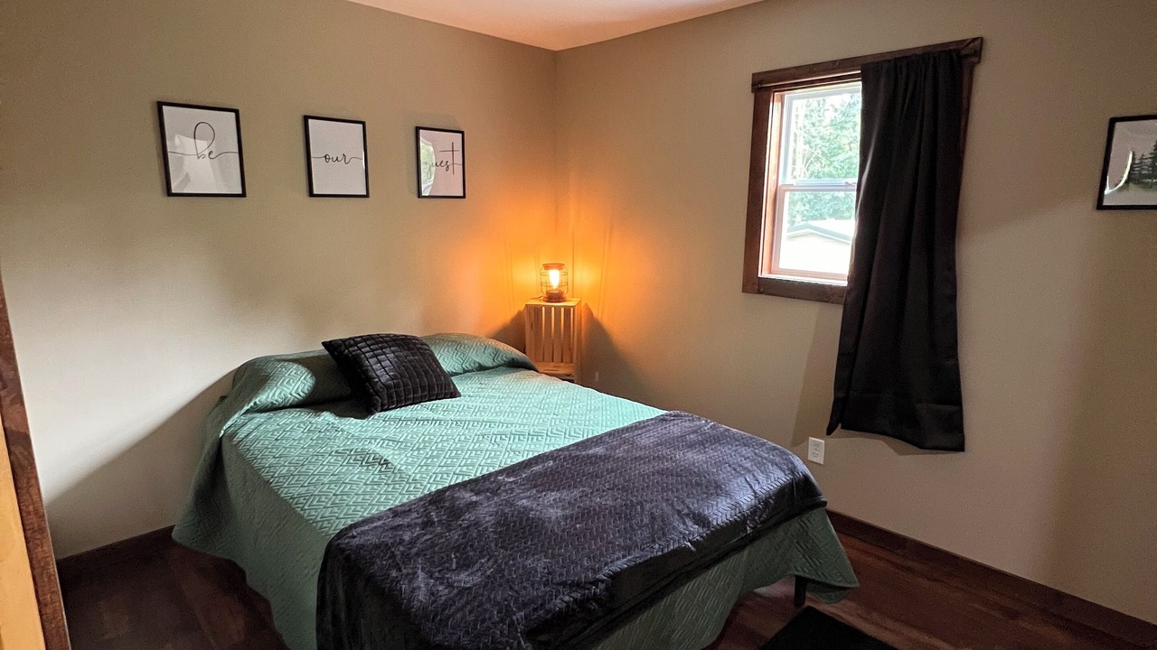 Photo of Bedroom in Glouster