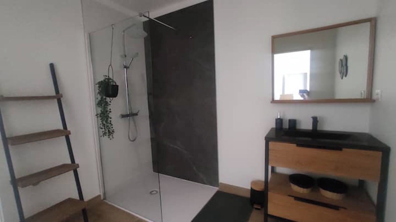 Photo of Bathroom in Meze