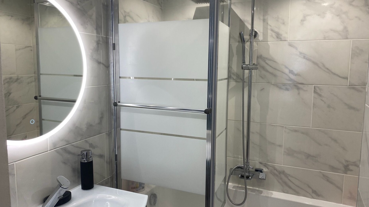 Photo of Bathroom in Dammartin-en-Goele