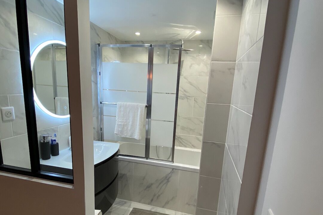 Photo of Bathroom in Dammartin-en-Goele