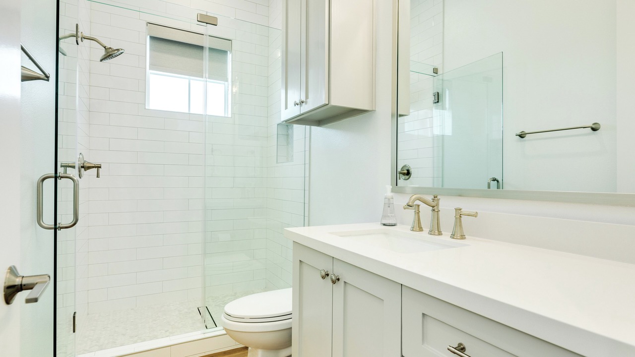 Photo of Bathroom in Beachside Village