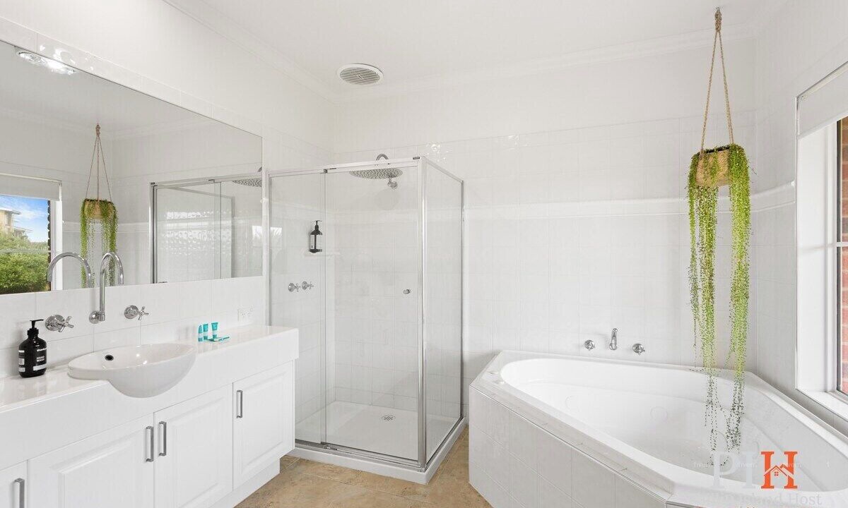 Photo of Bathroom in Ventnor