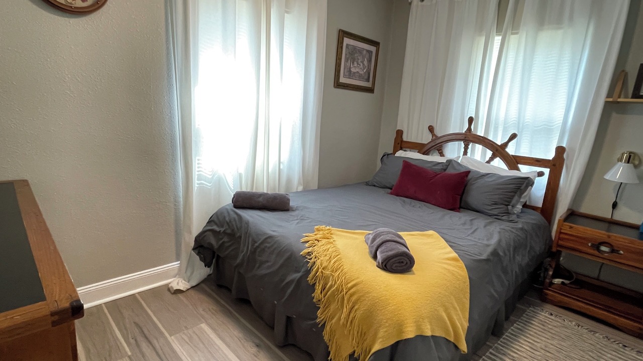 Photo of Bedroom in Pensacola