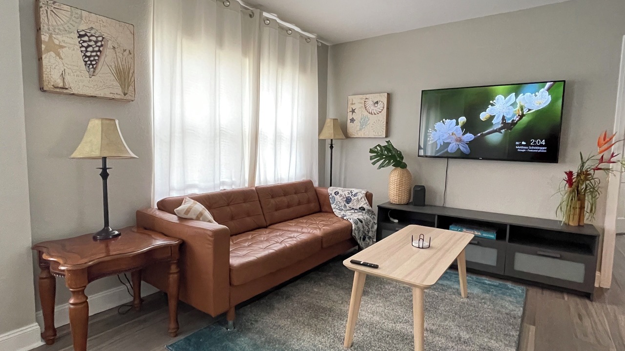 Photo of Livingroom in Pensacola