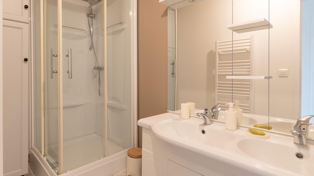 Photo of Bathroom in Les Moutiers-en-Retz