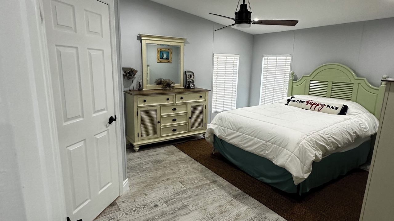 Photo of Bedroom in Cross Key Waterways