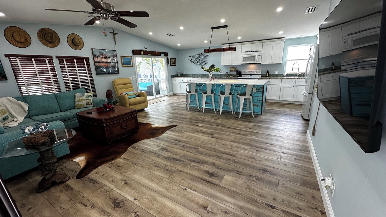 Photo of Livingroom in Cross Key Waterways