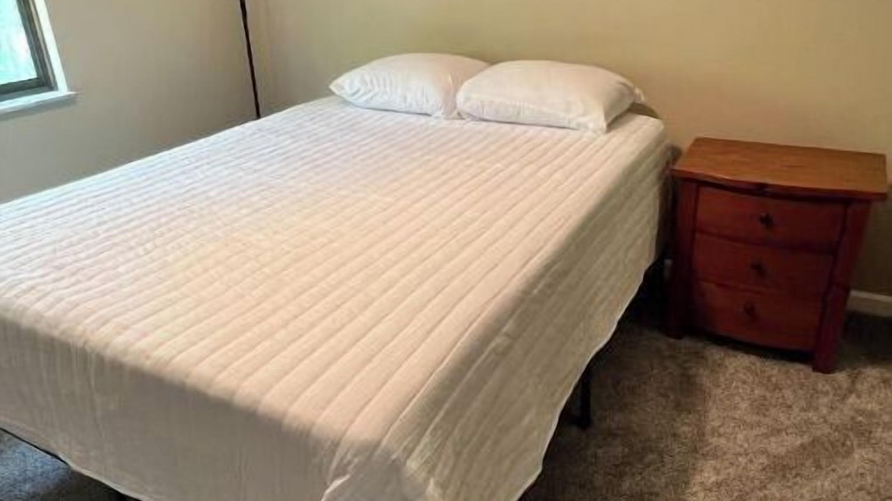 Photo of Bedroom in Bay City