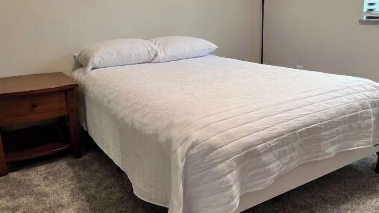 Photo of Bedroom in Bay City