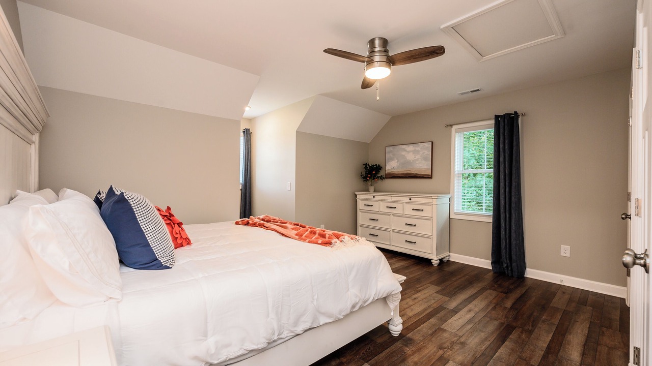 Photo of Bedroom in Hickory