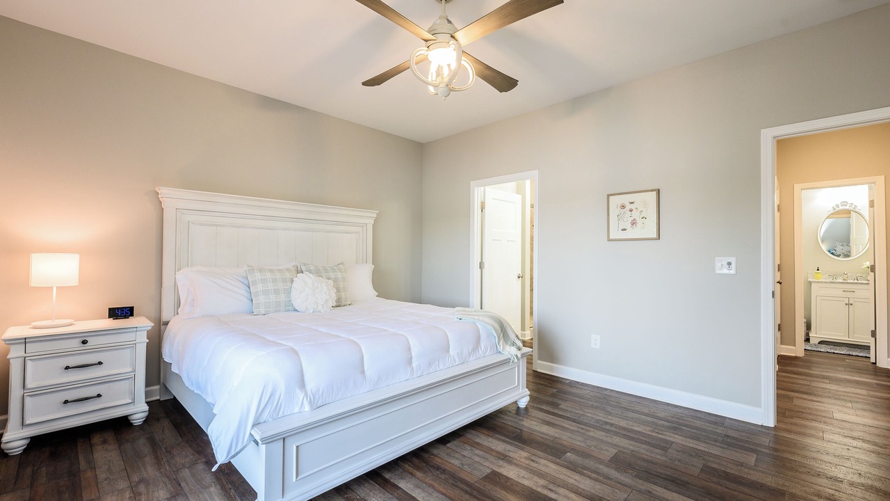 Photo of Bedroom in Hickory