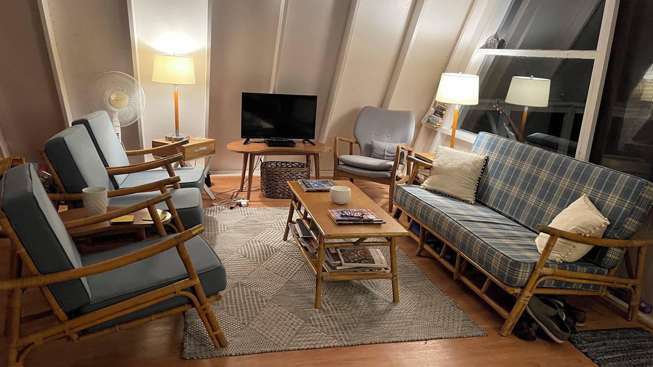 Photo of Livingroom in Val-des-Monts