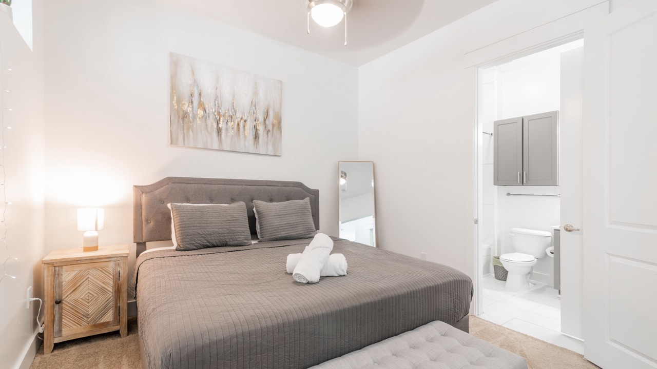 Photo of Bedroom in Barclay Downs