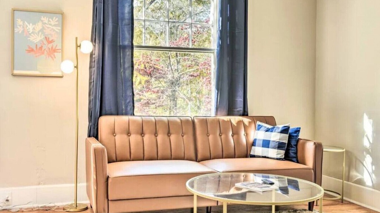 Photo of Livingroom in Southwest Raleigh