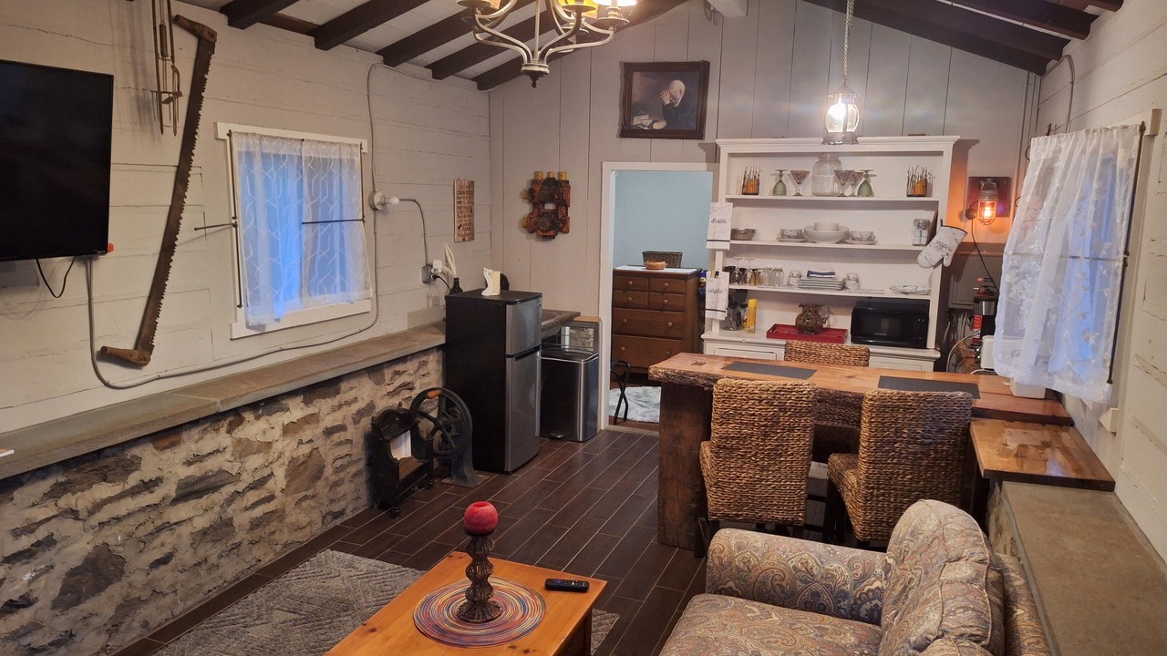 Photo of Livingroom in Town of New Castle