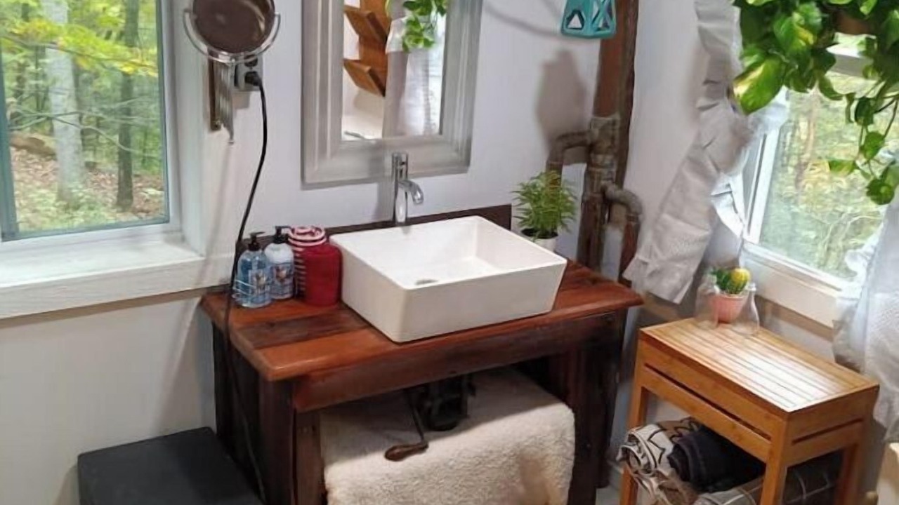 Photo of Bathroom in Town of New Castle