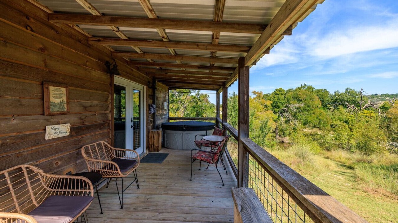 Photo of Patio Balcony in Fredericksburg