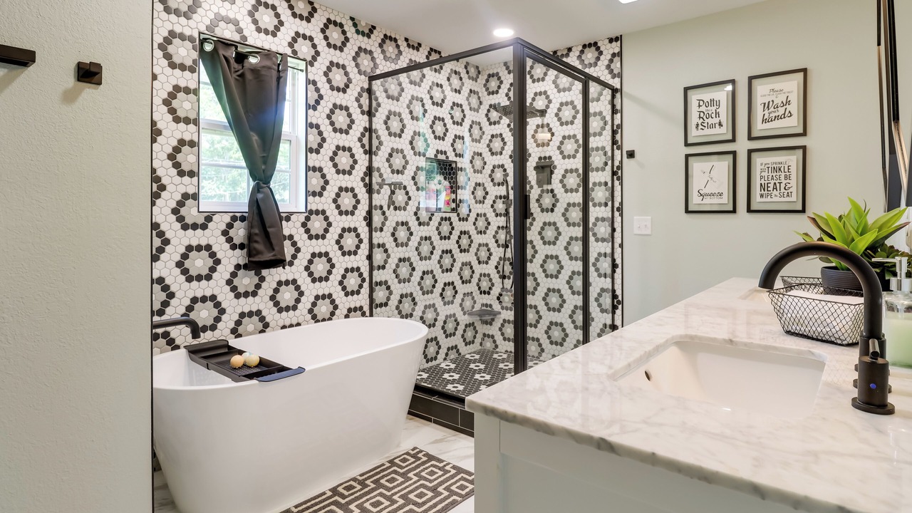 Photo of Bathroom in Grove