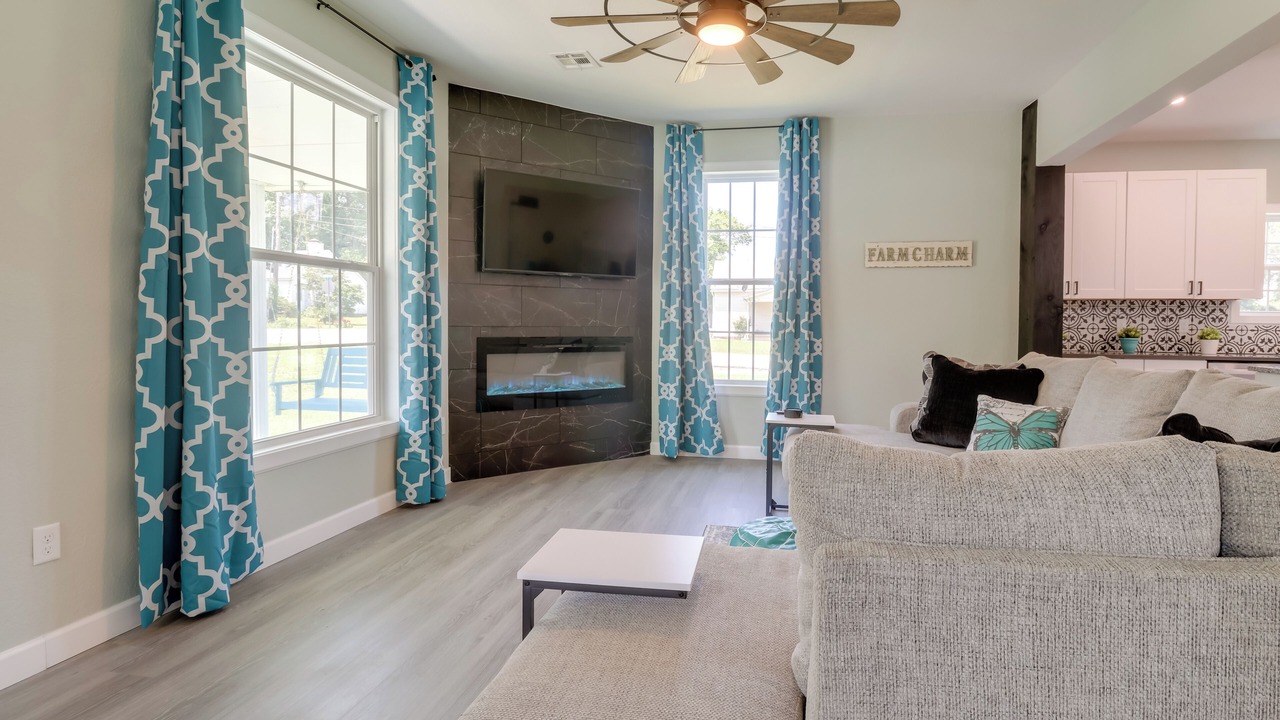 Photo of Livingroom in Grove
