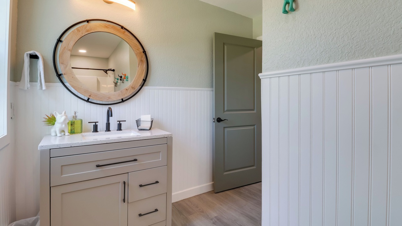 Photo of Bathroom in Grove
