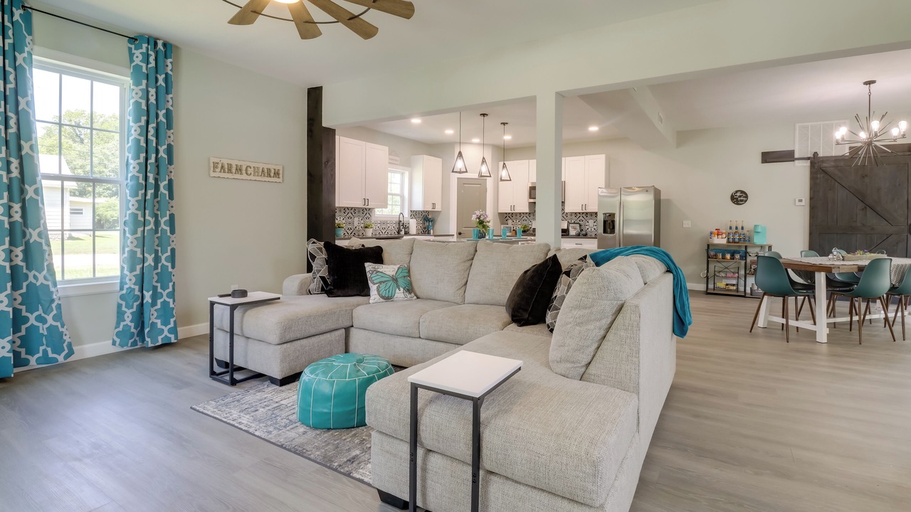 Photo of Livingroom in Grove