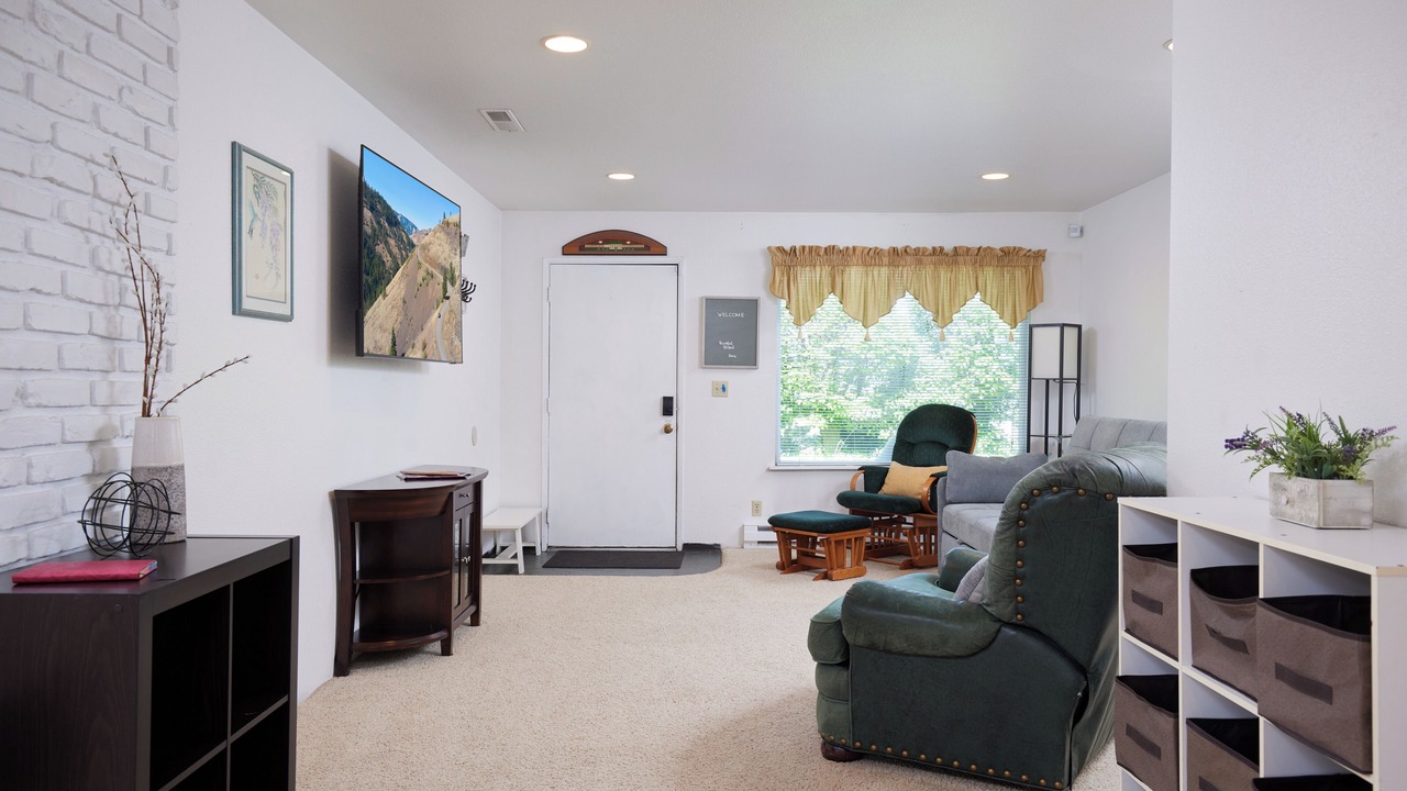 Photo of Livingroom in College Place
