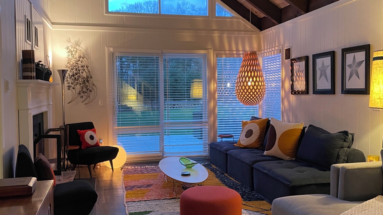 Photo of Livingroom in Montague