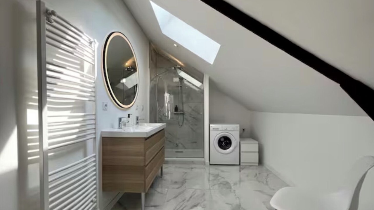 Photo of Bathroom in Montlucon