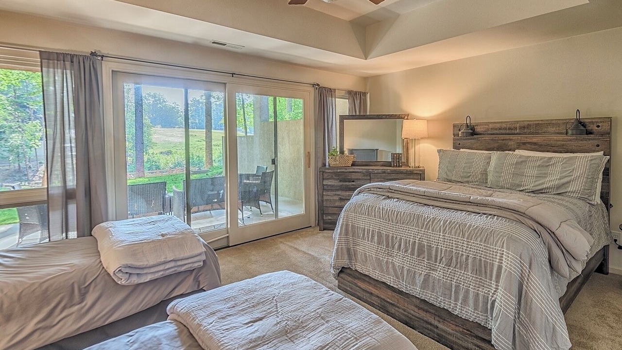 Photo of Bedroom in Troutman