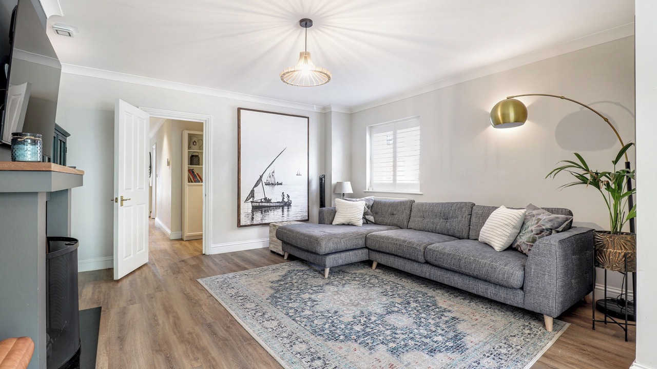 Photo of Livingroom in Sevenoaks