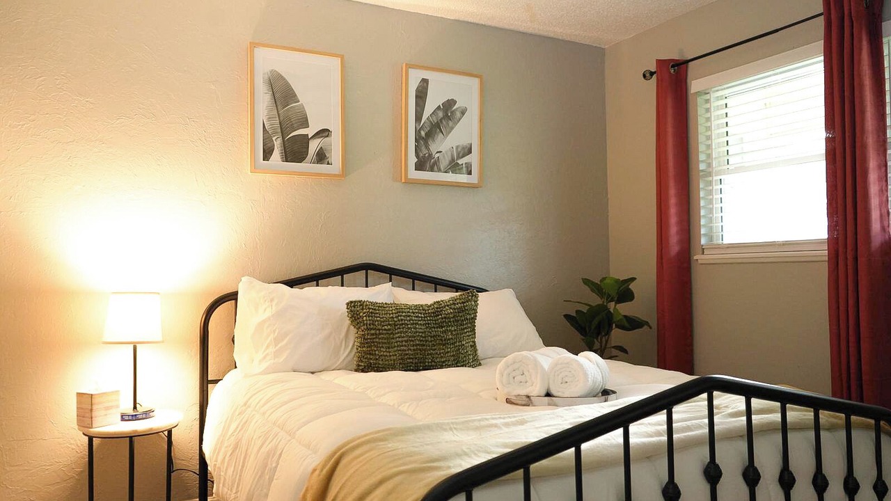 Photo of Bedroom in Woodward