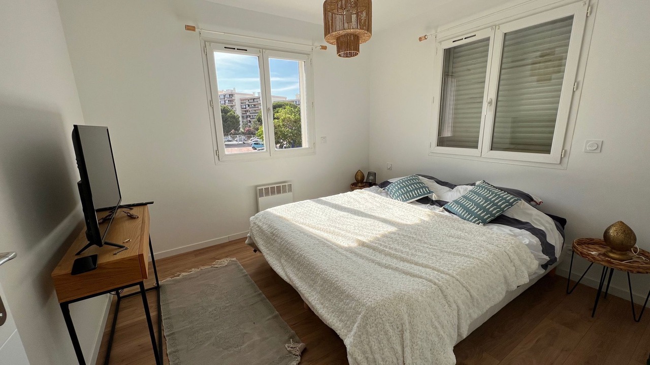 Photo of Bedroom in Le Port