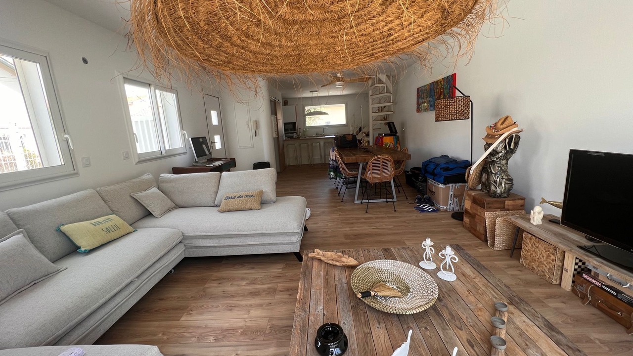 Photo of Livingroom in Le Port