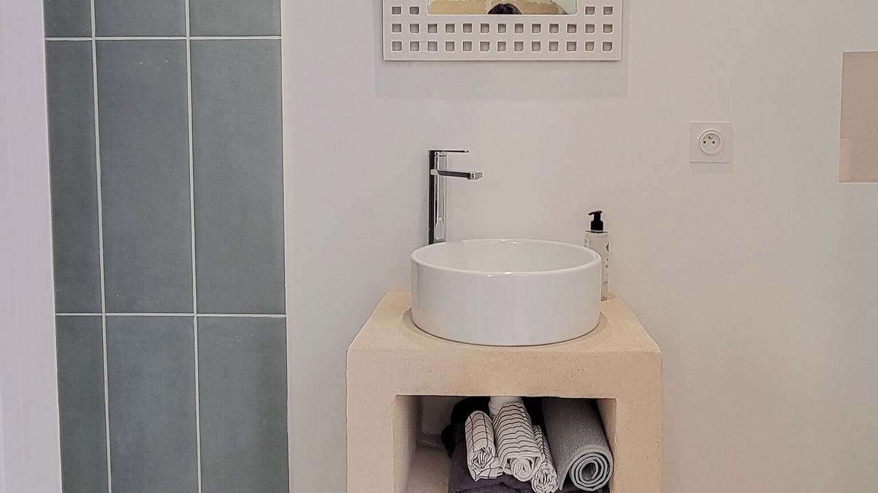 Photo of Bathroom in Montaren-et-Saint-Mediers