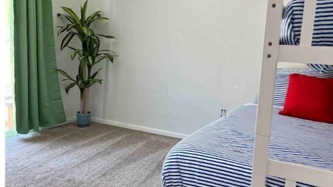 Photo of Bedroom in Lakeside