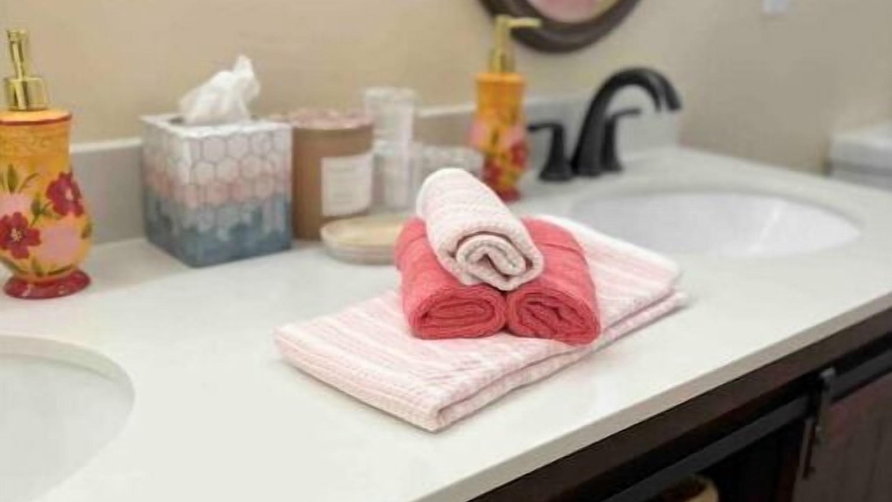 Photo of Bathroom in Lakeside