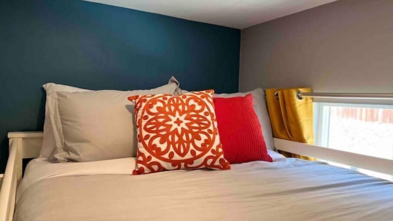 Photo of Bedroom in Lakeside