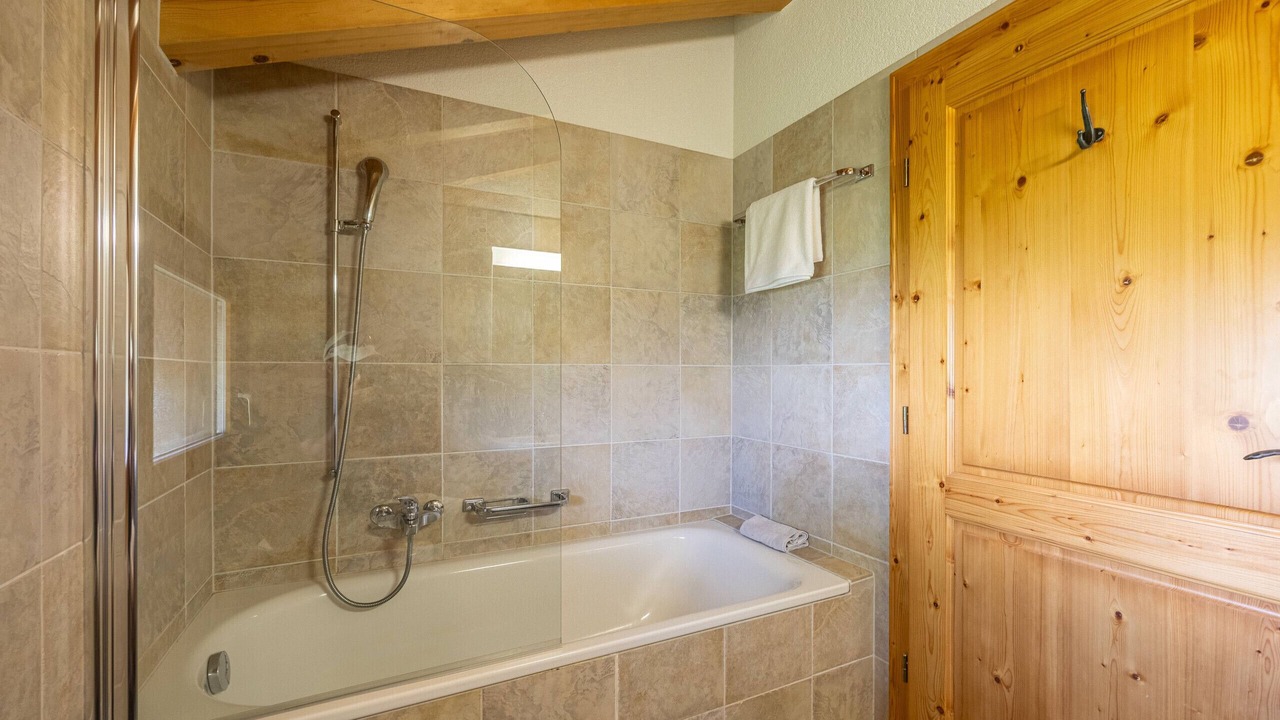 Photo of Bathroom in Saint-Pierre-de-Clages