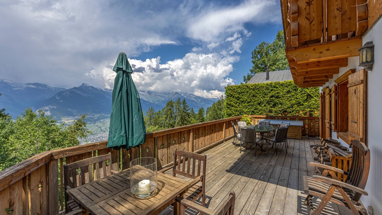Photo of Outdoor in Saint-Pierre-de-Clages