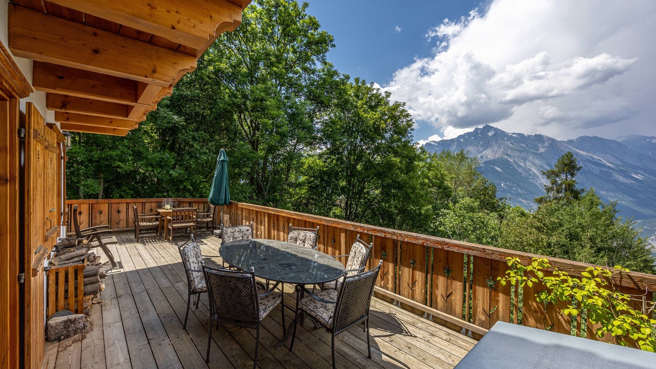 Photo of Outdoor in Saint-Pierre-de-Clages
