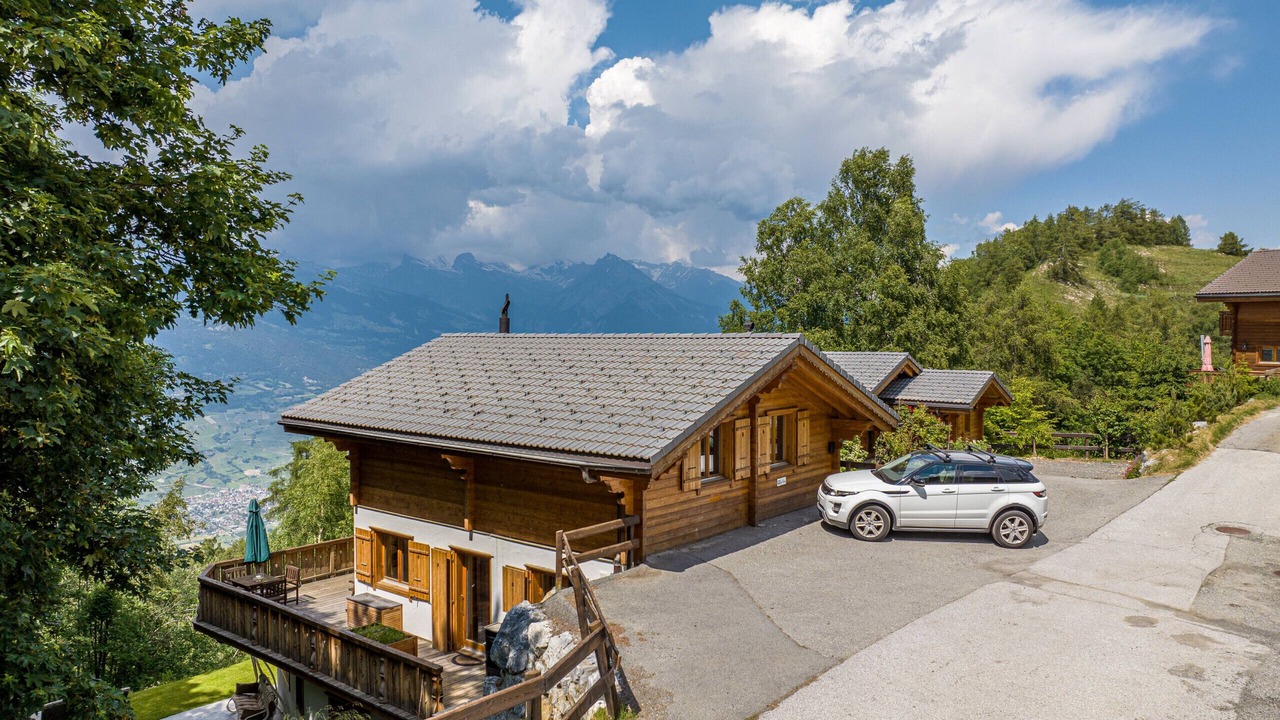 Photo of Outdoor in Saint-Pierre-de-Clages