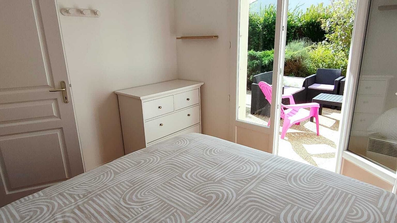 Photo of Bedroom in Angles