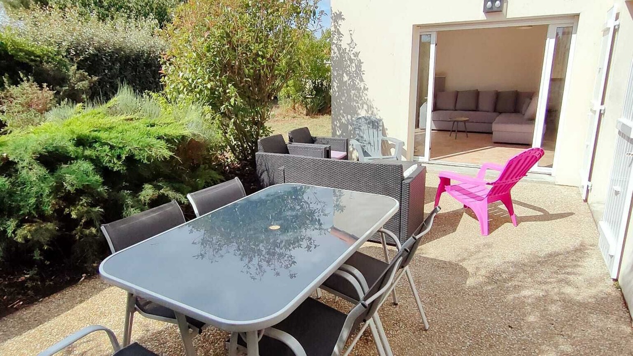 Photo of Outdoor in Angles